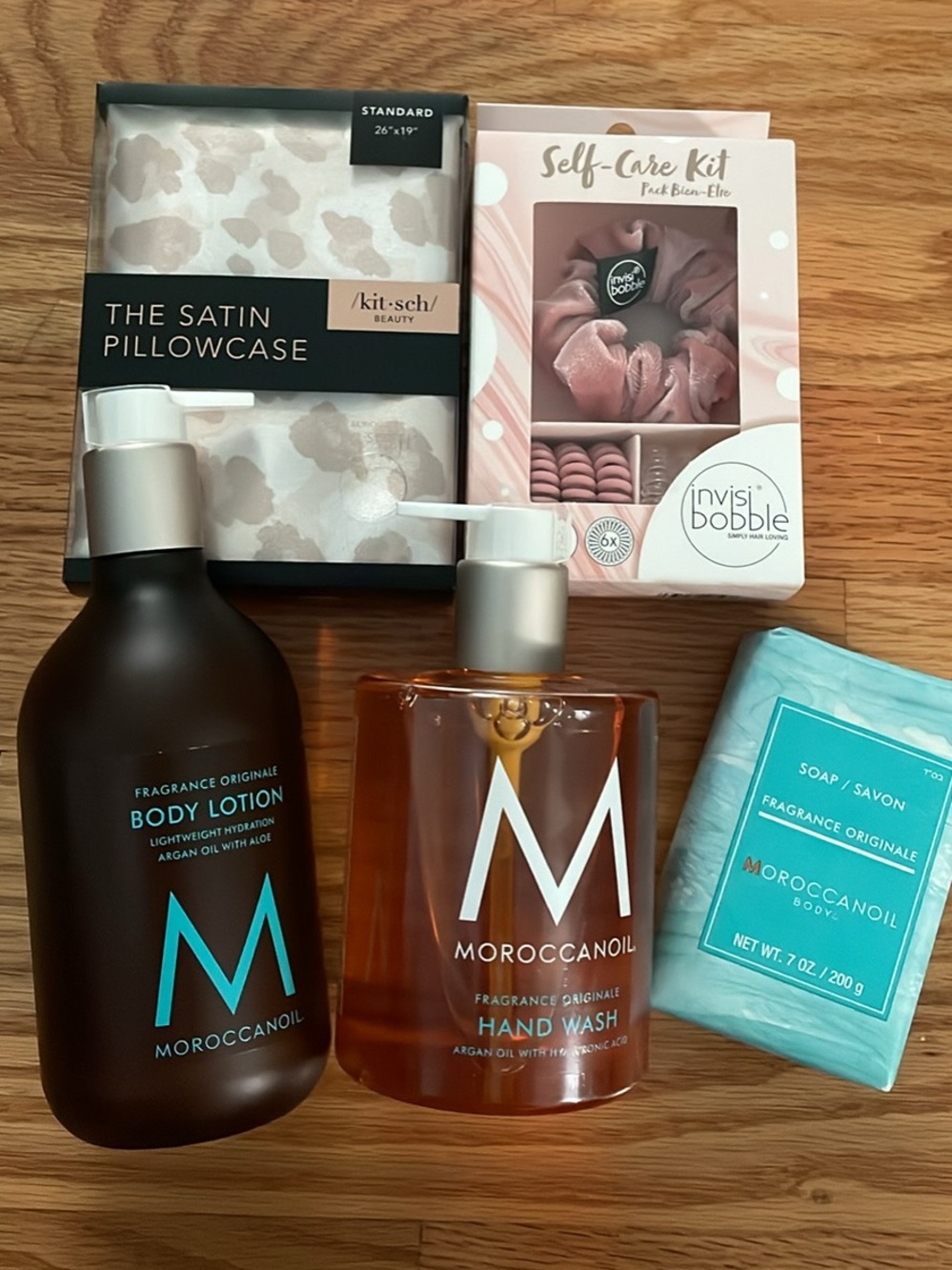 Luxury Gift Set including Moroccanoil